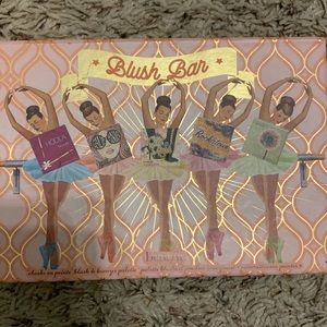 Benefit Blush Bar